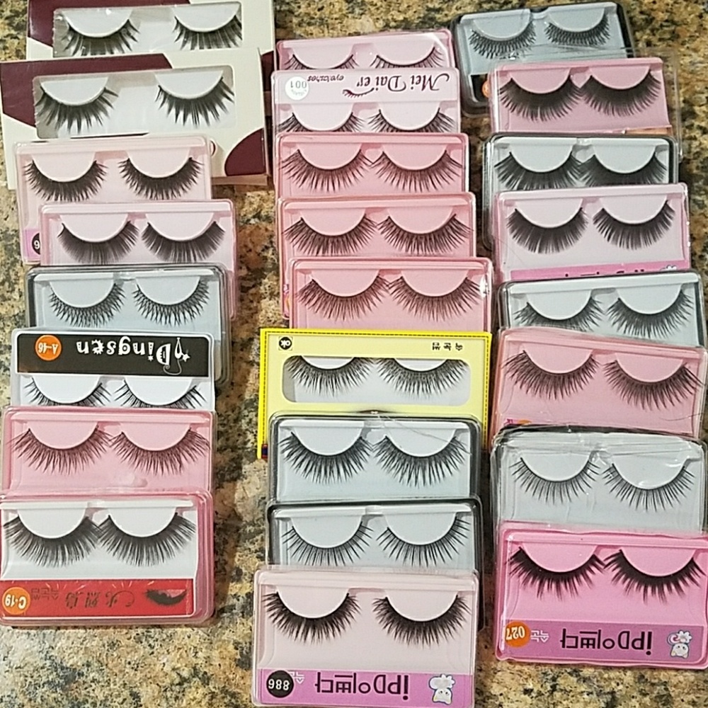 Brand new eye lashes